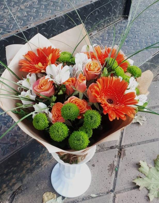 Букет цветов из: Герберы, Хризантемы, Альстромерии и Розы в Мелихово