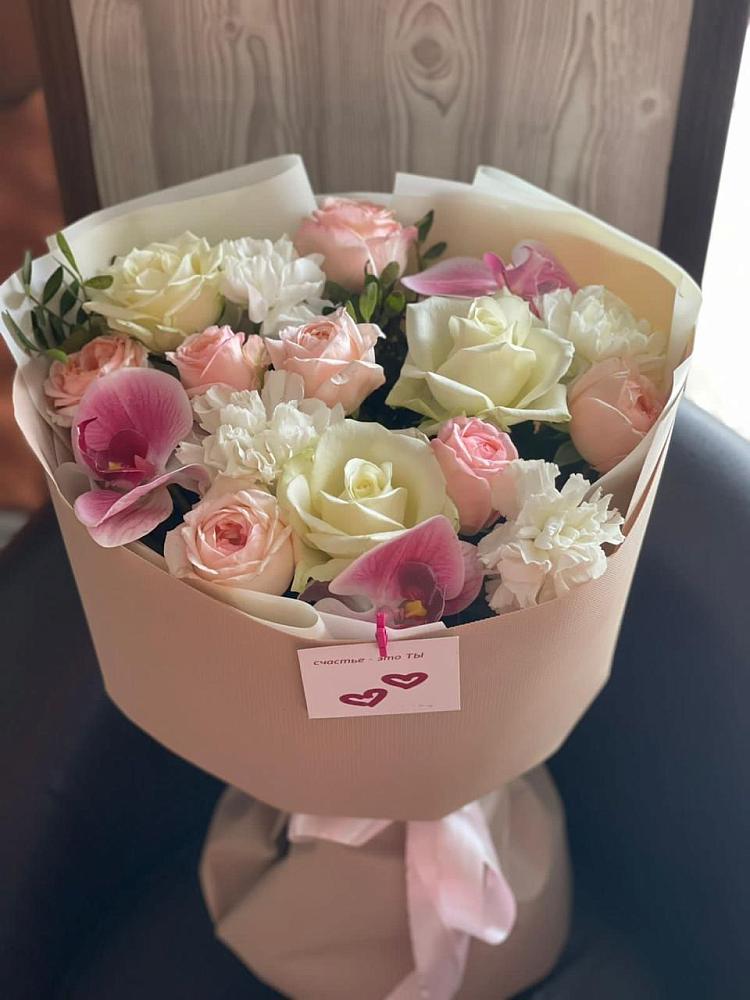 Букет цветов из: Орхидеи, Розы и Гвоздики в Мелихово