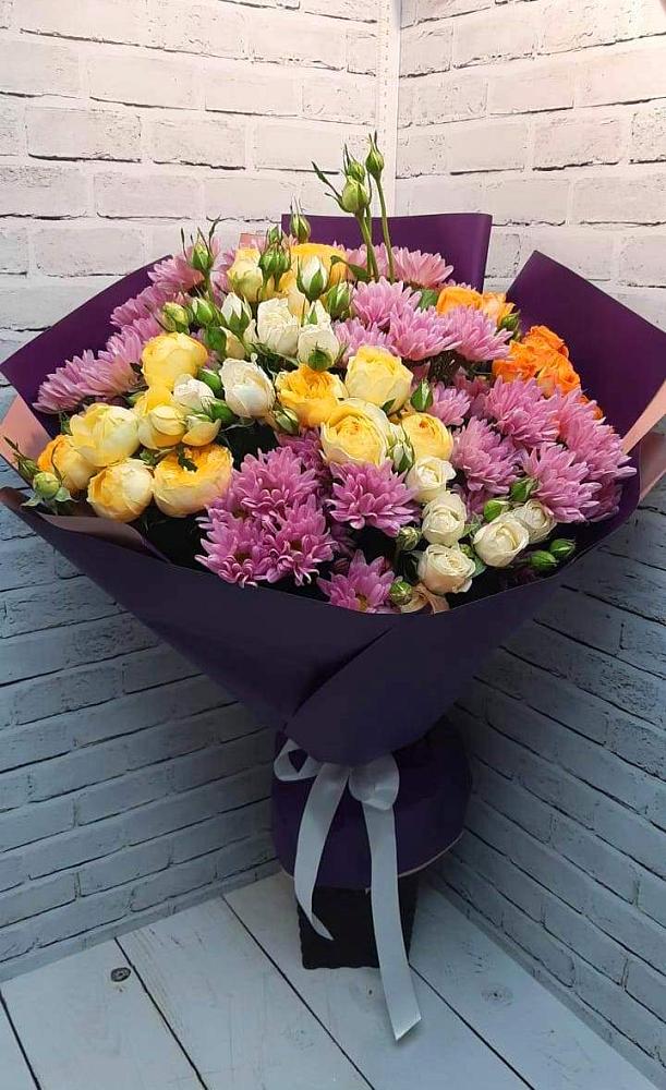 Букет цветов из: Хризантемы и Розы в Мелихово