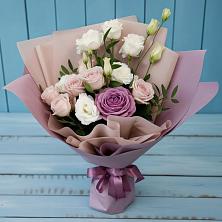 Букет цветов из:  Розы и Лизиантусы в Мелихово