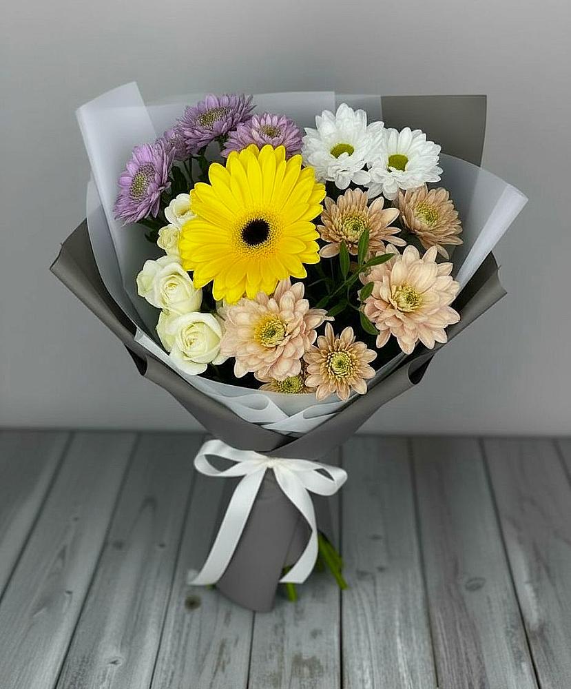 Букет цветов из: Розы, Герберы и Хризантемы в Мелихово