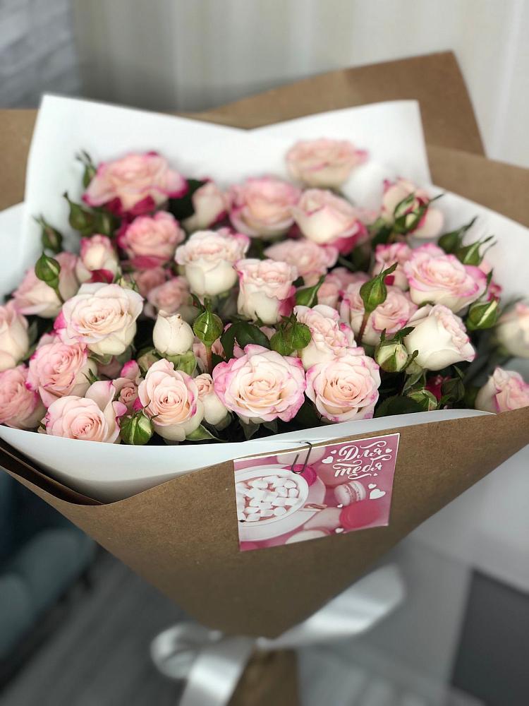 Букет цветов из: Розы в Мелихово