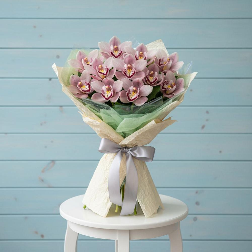 Букет цветов из: Орхидеи и Розы в Мелихово