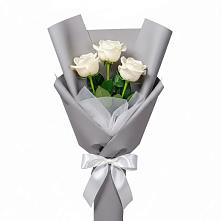 Букет 3 белые розы в Мелихово