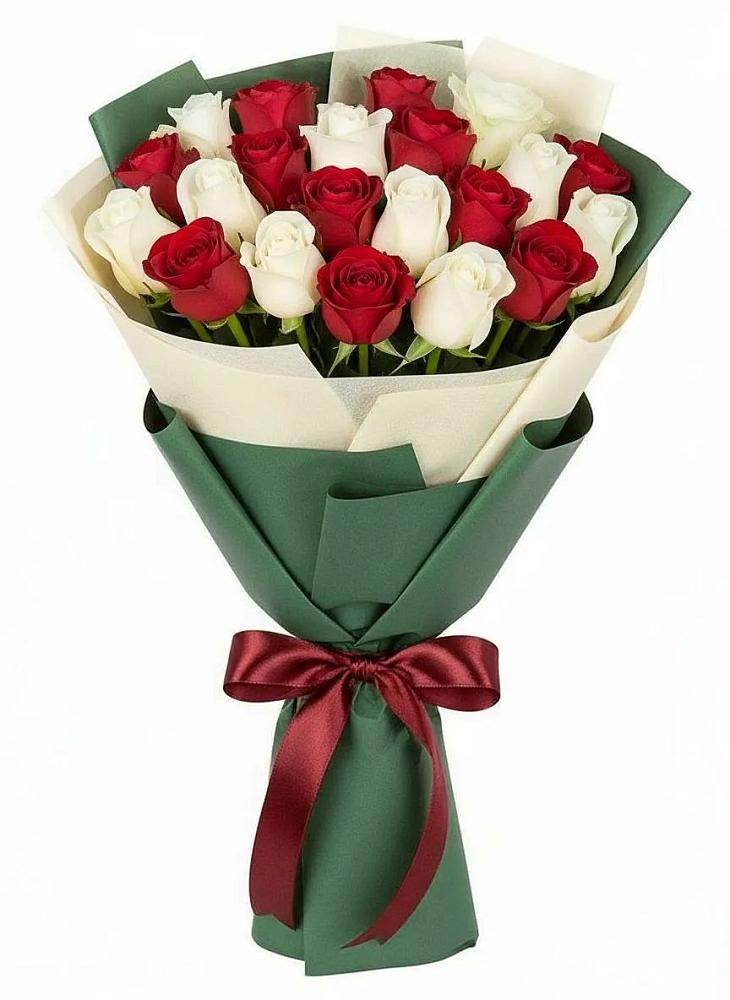 Букет Микс из красных и белых роз в Мелихово