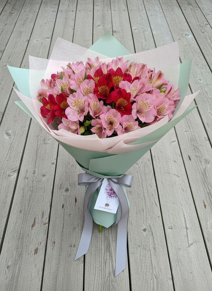 Букет цветов из: Альстромерии в Мелихово