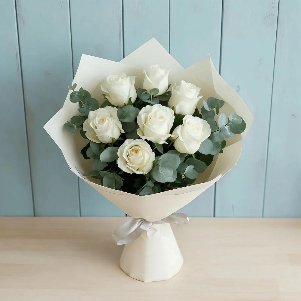 Букет Белые розы в Эвкалипте в Мелихово