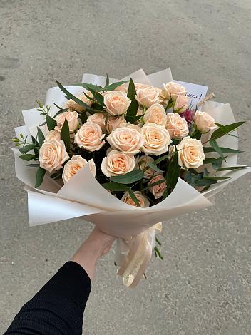 Букет Кремовые розы Латте в Мелихово