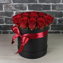 Цветочная композиция из Розы в шляпной коробке в Мелихово