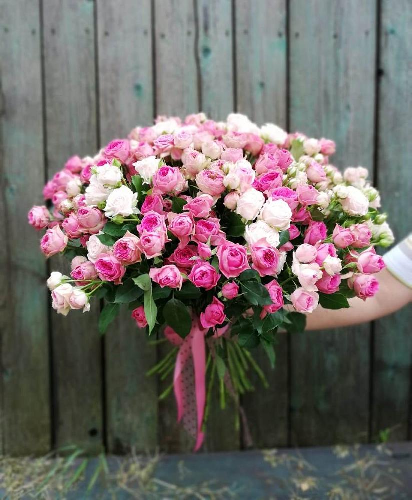 Букет Розовые кустовые розы Натали и Лав Лидия в Мелихово