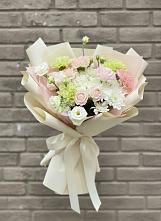 Букет цветов из:  Гвоздики, Розы, Лизиантусы и Хризантемы в Мелихово