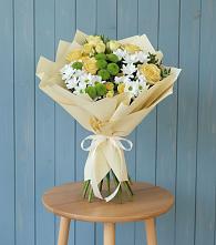 Букет цветов из:  Хризантемы и Розы в Мелихово