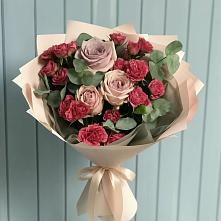 Букет цветов из:  Гвоздики и Розы в Мелихово
