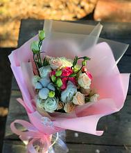 Букет цветов из:  Розы и Лизиантусы #REPLACE_PRED# Мелихово