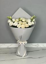 Букет цветов из:  Розы и Лизиантусы в Мелихово